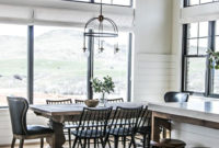 Astonishing Rustic Dining Room Desgin Ideas 25