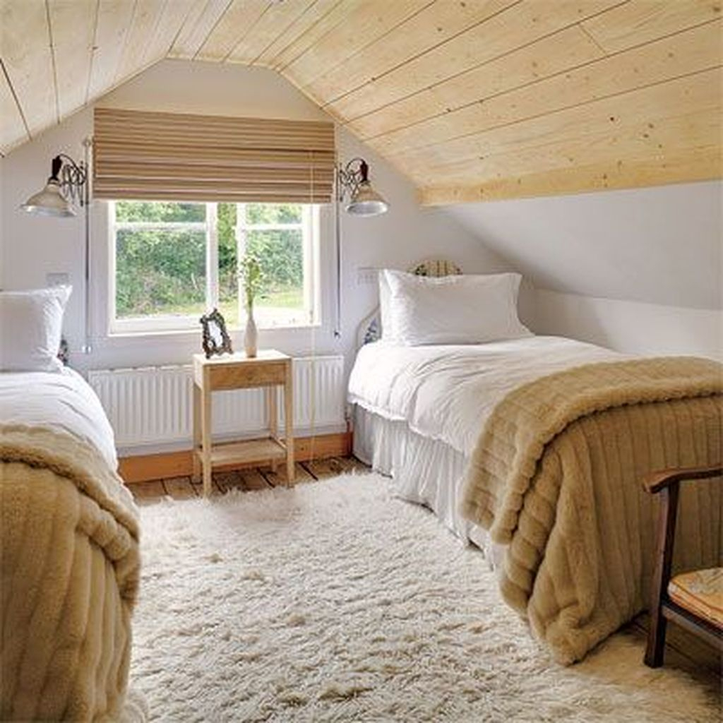 48 Elegant Small Attic Bedroom For Your Home