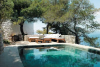 Gorgeous Mediterranean Swimming Pool Designs Out Of Your Dream 28