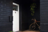 Modern Homes Decorating With Black Exteriors 16