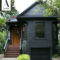 Modern Homes Decorating With Black Exteriors 32