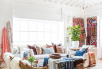Stunning Bohemian Living Room Design Ideas 23