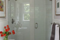 Stylish Small Master Bathroom Remodel Design Ideas 24