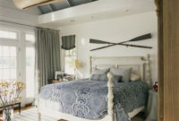 Comfortable Lake Bedroom Design Ideas 10