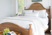Comfortable Lake Bedroom Design Ideas 15