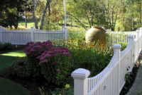 Relaxing Front Yard Fence Remodel Ideas For Your Home 13