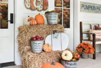 Awesome Fall Entryway Decoration Ideas That Will Make Your Neighbors Insanely Jealous 02
