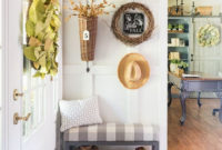 Awesome Fall Entryway Decoration Ideas That Will Make Your Neighbors Insanely Jealous 22