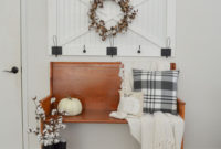 Awesome Fall Entryway Decoration Ideas That Will Make Your Neighbors Insanely Jealous 32