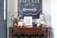 Awesome Fall Entryway Decoration Ideas That Will Make Your Neighbors Insanely Jealous 34
