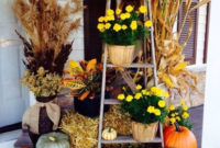 Awesome Fall Entryway Decoration Ideas That Will Make Your Neighbors Insanely Jealous 35