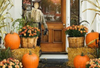 Awesome Fall Entryway Decoration Ideas That Will Make Your Neighbors Insanely Jealous 42
