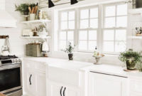 Beautiful Cottage Kitchen Design Ideas 16