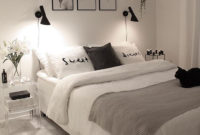 Beautiful White Bedroom Decoration That Will Inspire You 29