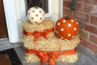 Easy Fall Porch Decoration Ideas To Make Unforgettable Moments 08