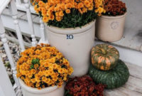 Easy Fall Porch Decoration Ideas To Make Unforgettable Moments 27
