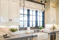 Elegant White Kitchen Cabinets For Your Kitchen 09