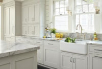 Elegant White Kitchen Cabinets For Your Kitchen 38
