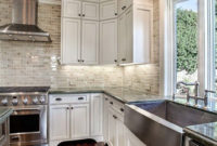 Elegant White Kitchen Cabinets For Your Kitchen 47