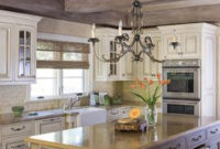 Fancy French Country Kitchen Design Ideas 05