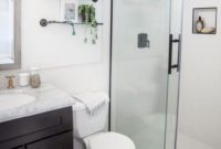 Minimalist Small Bathroom Remodeling On A Budget 21