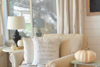 Stunning Fall Living Room Decoration Ideas 18