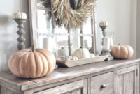 Stunning Fall Living Room Decoration Ideas 24