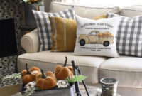 Stunning Fall Living Room Decoration Ideas 31