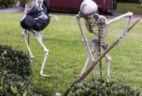 Top Halloween Outdoor Decorations To Terrify People 17