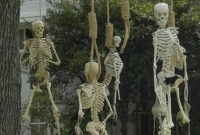 Top Halloween Outdoor Decorations To Terrify People 23