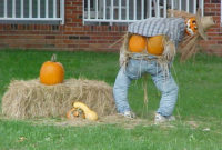 Top Halloween Outdoor Decorations To Terrify People 36