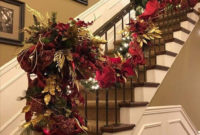 Best Christmas Decorations That Turn Your Staircase Into A Fairy Tale 14
