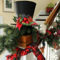 Best Christmas Decorations That Turn Your Staircase Into A Fairy Tale 34