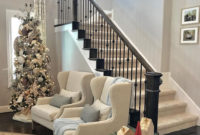 Best Christmas Decorations That Turn Your Staircase Into A Fairy Tale 35