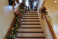 Best Christmas Decorations That Turn Your Staircase Into A Fairy Tale 50