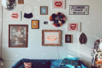 Brilliant Living Room Wall Gallery Design Ideas 03