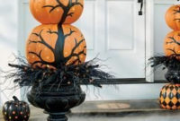 Elegant Outdoor Halloween Decoration Ideas 40