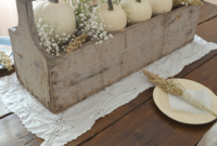 Simple Fall Table Decoration Ideas 32