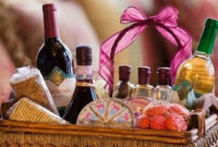 Stylish DIY Wine Gift Baskets Ideas 36