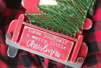 Super Easy DIY Christmas Decor Ideas For This Year 47