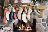 Awesome Fireplace Christmas Decoration To Makes Your Home Keep Warm 30