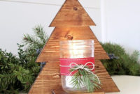 Cool Wood Christmas Decoration You Will Love 21
