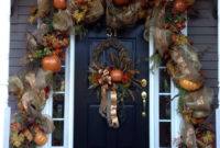 Creative Thanksgiving Front Door Decoration Ideas 51