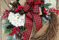 Easy DIY Outdoor Winter Wreath For Your Door 24