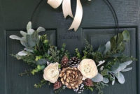 Easy DIY Outdoor Winter Wreath For Your Door 28