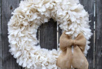 Easy DIY Outdoor Winter Wreath For Your Door 51