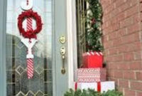 Joyful Front Porch Christmas Decoration Ideas 21