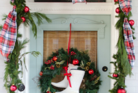 Joyful Front Porch Christmas Decoration Ideas 29