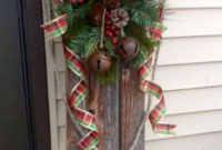 Joyful Front Porch Christmas Decoration Ideas 32