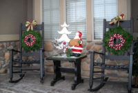Joyful Front Porch Christmas Decoration Ideas 60